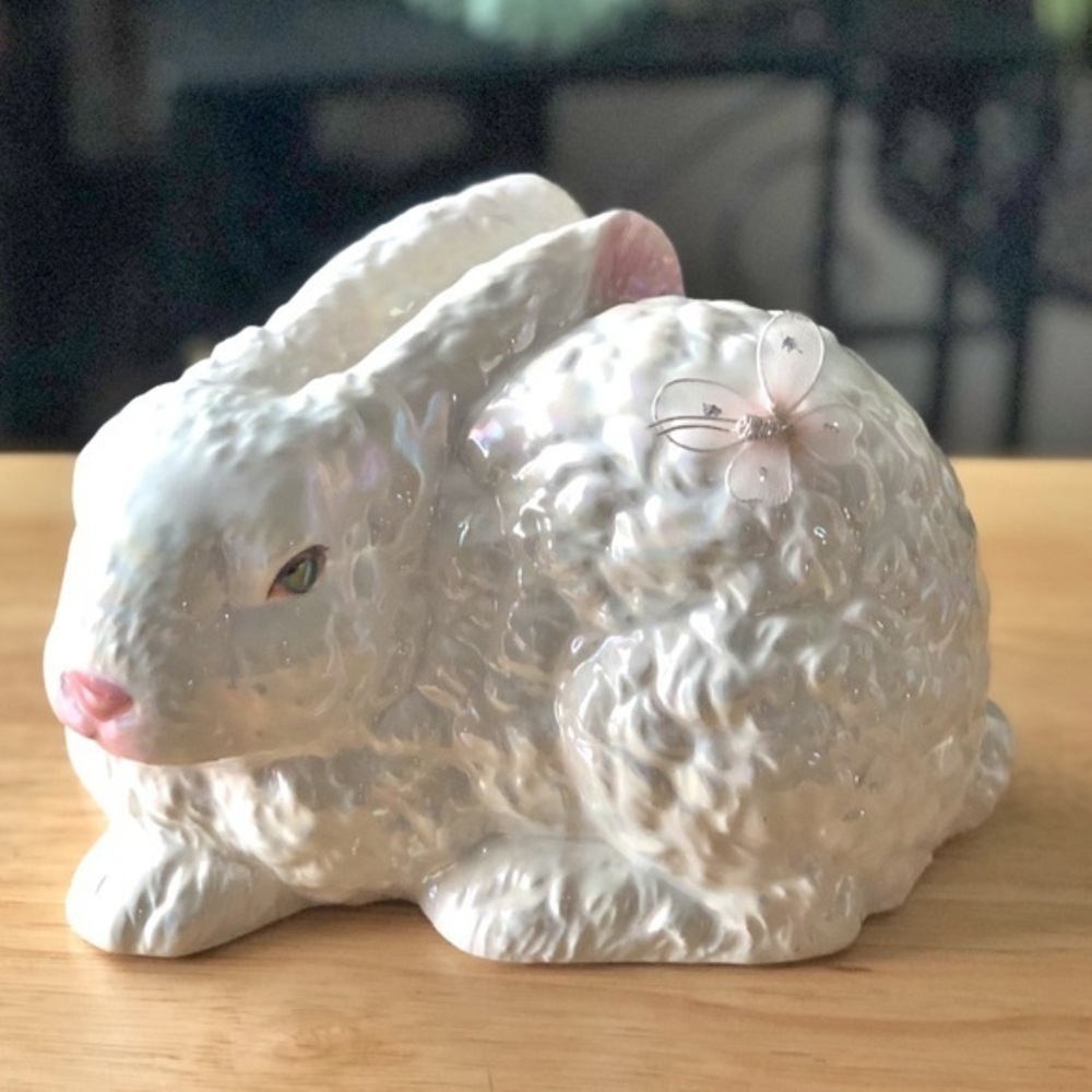 Vintage 1988 Enesco Pearlescent Iridescent White Bunny Figurine Decor - Picture 11 of 11
